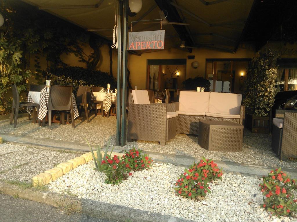 Hotel Milano Iseo Exterior photo