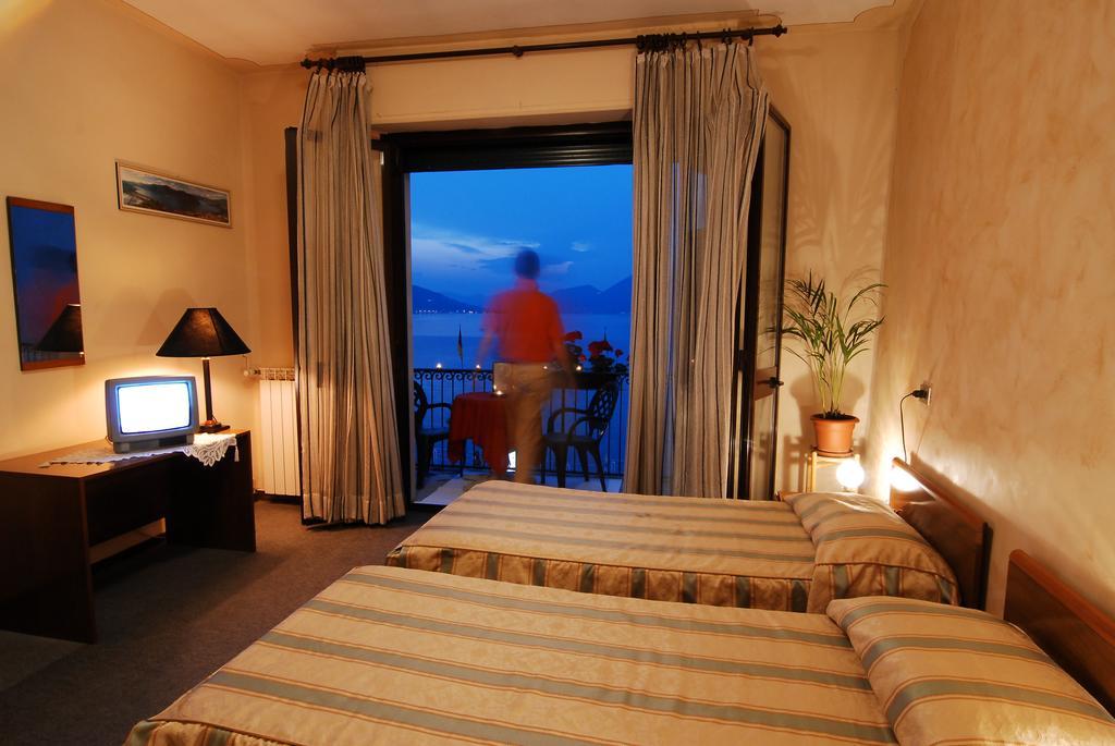 Hotel Milano Iseo Exterior photo