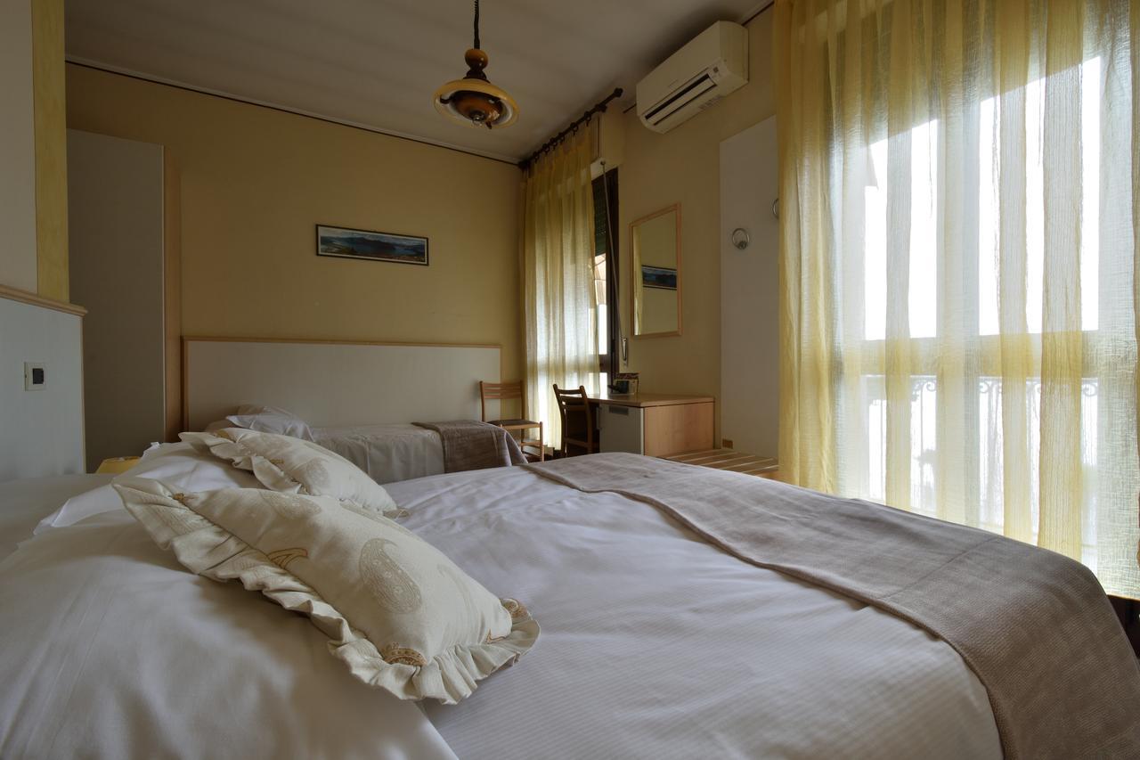 Hotel Milano Iseo Exterior photo